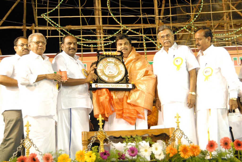 Photographs of BJP National President, Shri Nitin Gadkari addressing a public meeting in Chennai on April 10, 2010