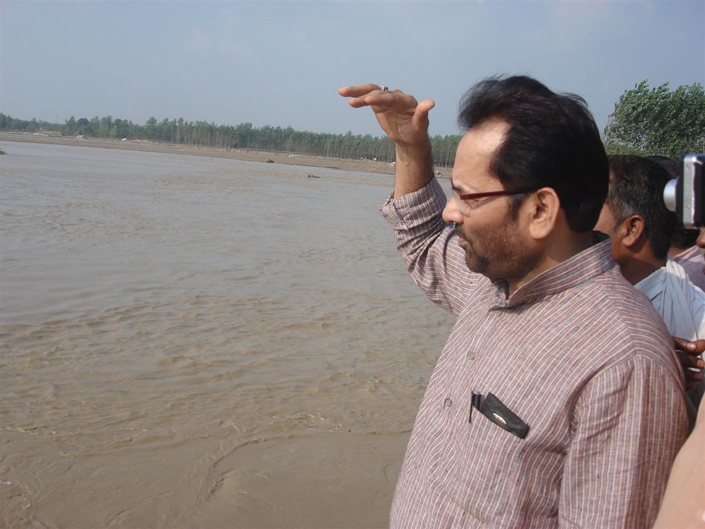 Sh M.A. Naqvi BJP Vice President during his tour of the flood affected western Uttar Pradesh on 25-26 Sept, 2010