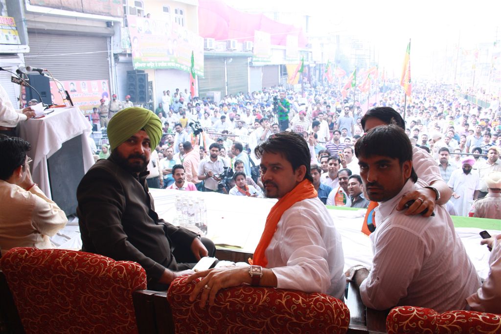 BJYM President, Shri Anurag Thakur at public BJYM India First Campaign (Save JandK) at Ludhiana, Punjab on 15-10-2010