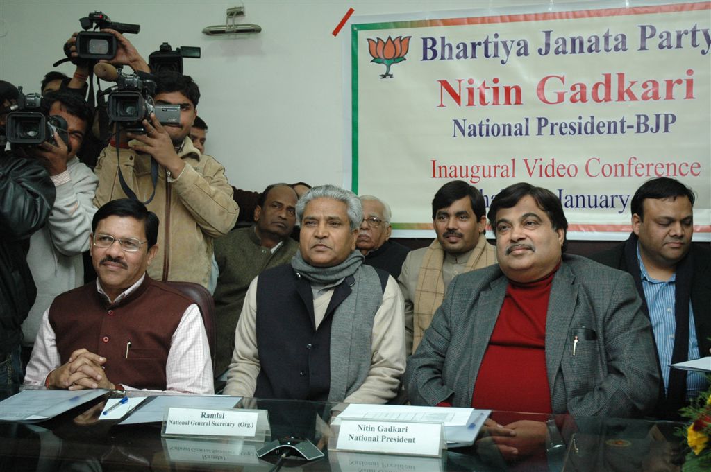 Sh Nitin Gadkari inaugurated virtual Baithak with 10 BJP State Presidents through Video Conf. @ 11, Ashoka Road on Jan 3, 2011