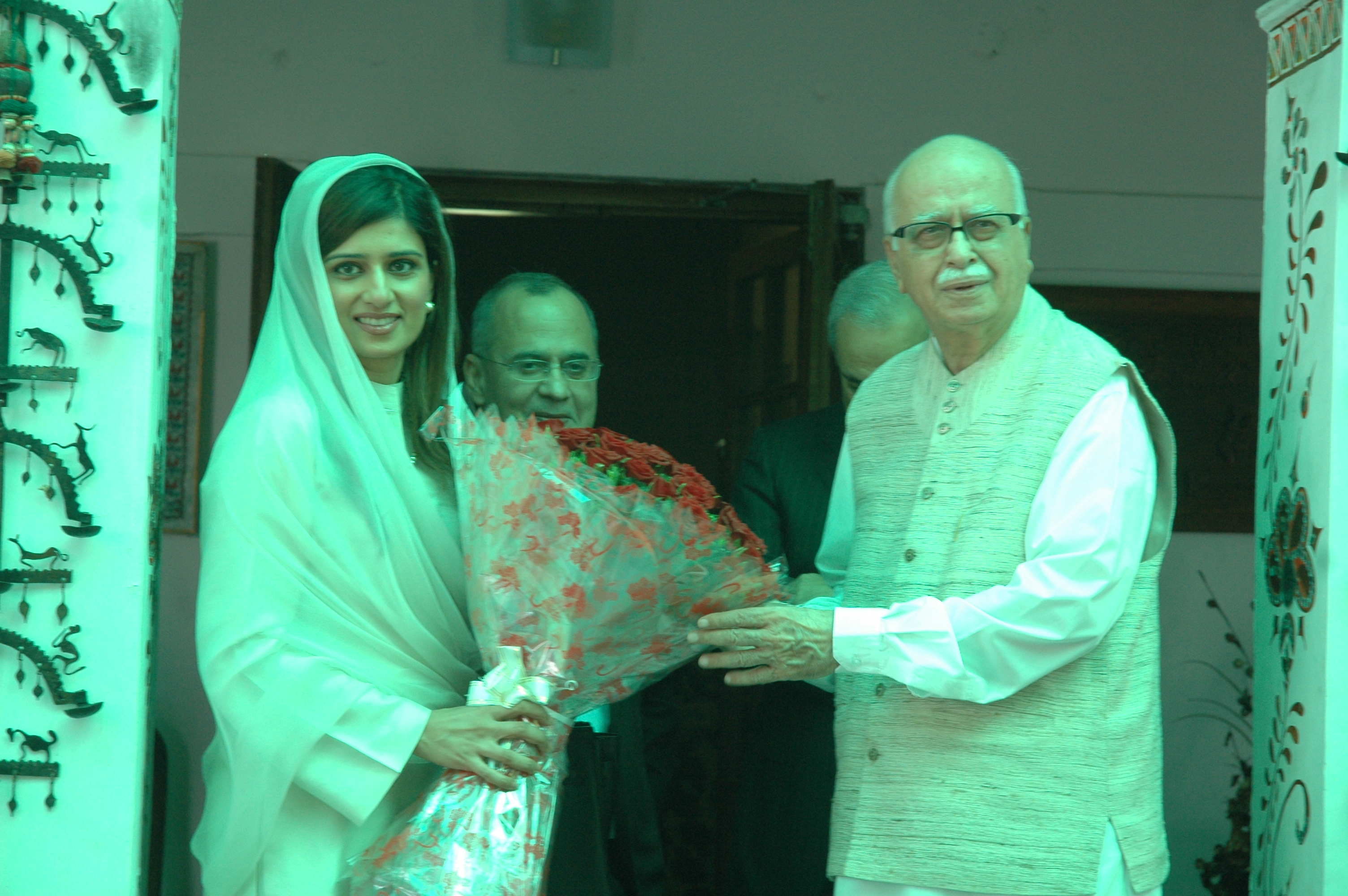 Shri L.K. Advaniji's meeting with Pakistan Foreign Minister, Ms. Hina Rabbani Khar at 30, Prithviraj Road on July 27, 2011