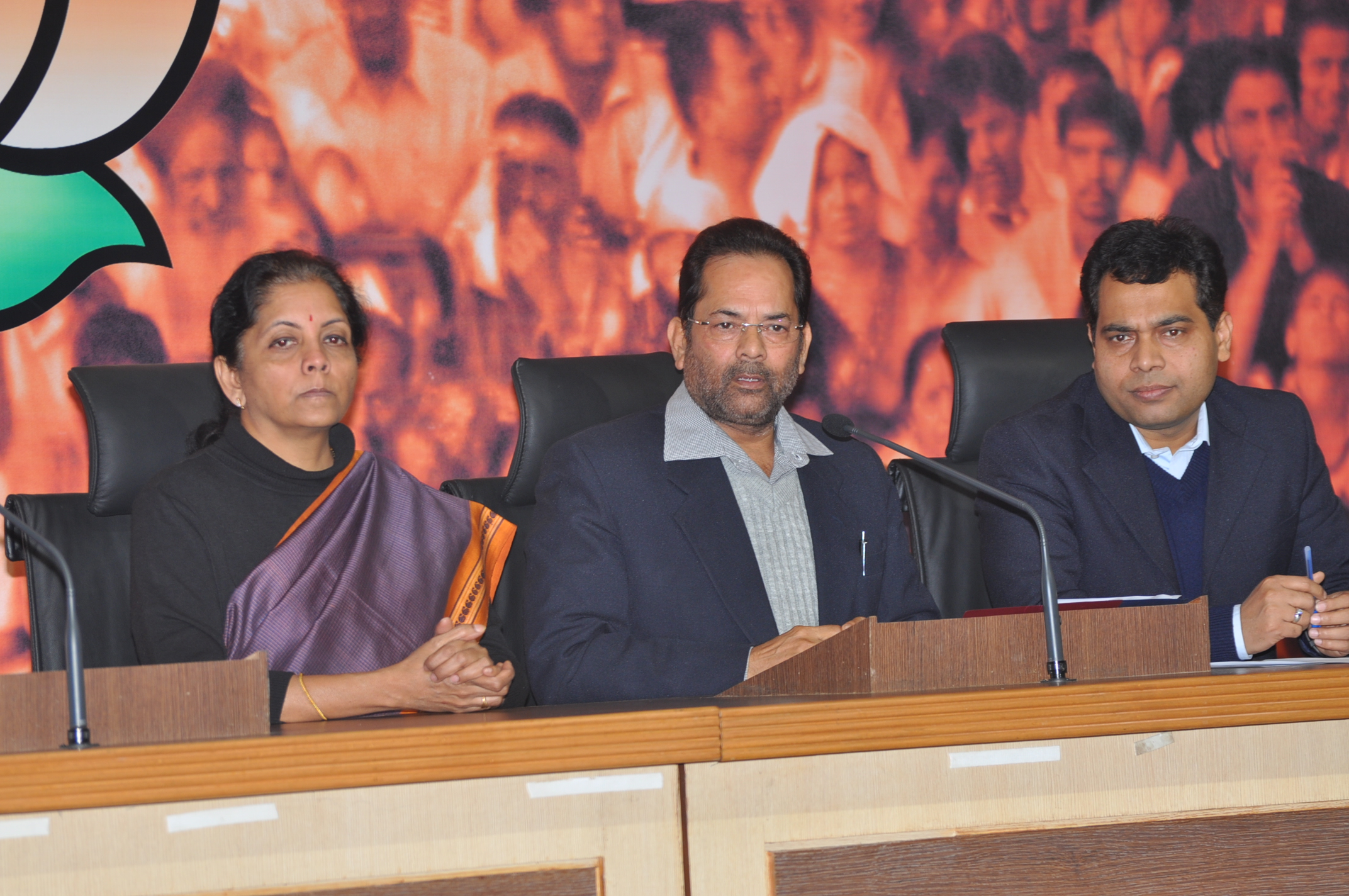 Shri Mukhtar Abbas Naqvi addressing press conference at 11, Ashoka Road, New Delhi on January 10, 2012