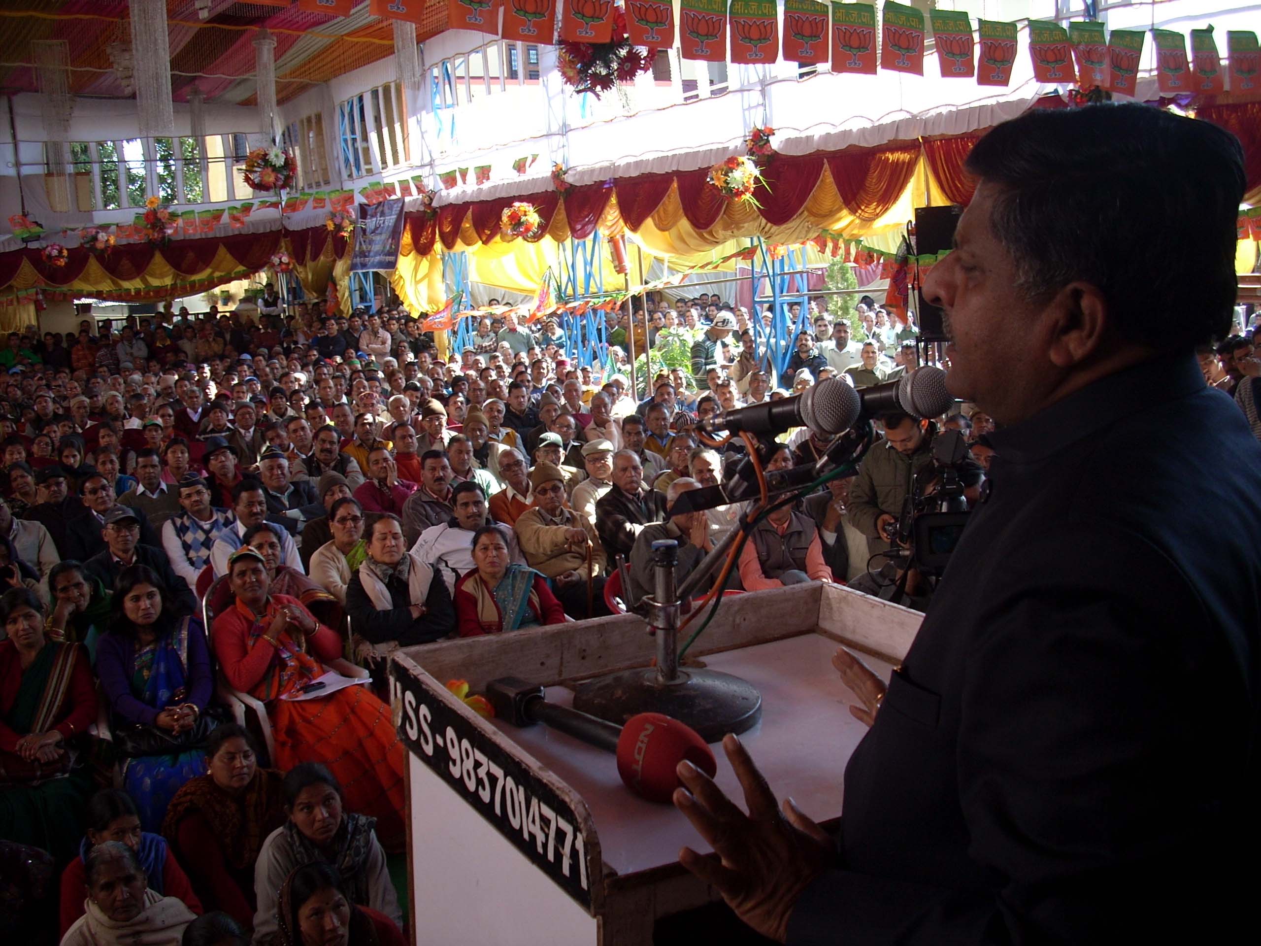 Shri Ravi Shankar Prasad MP, General Secretary and Chief Spokesperson, BJP, addressing a public meeting at Kotdwara (Uttarakhand) on January 26, 2012