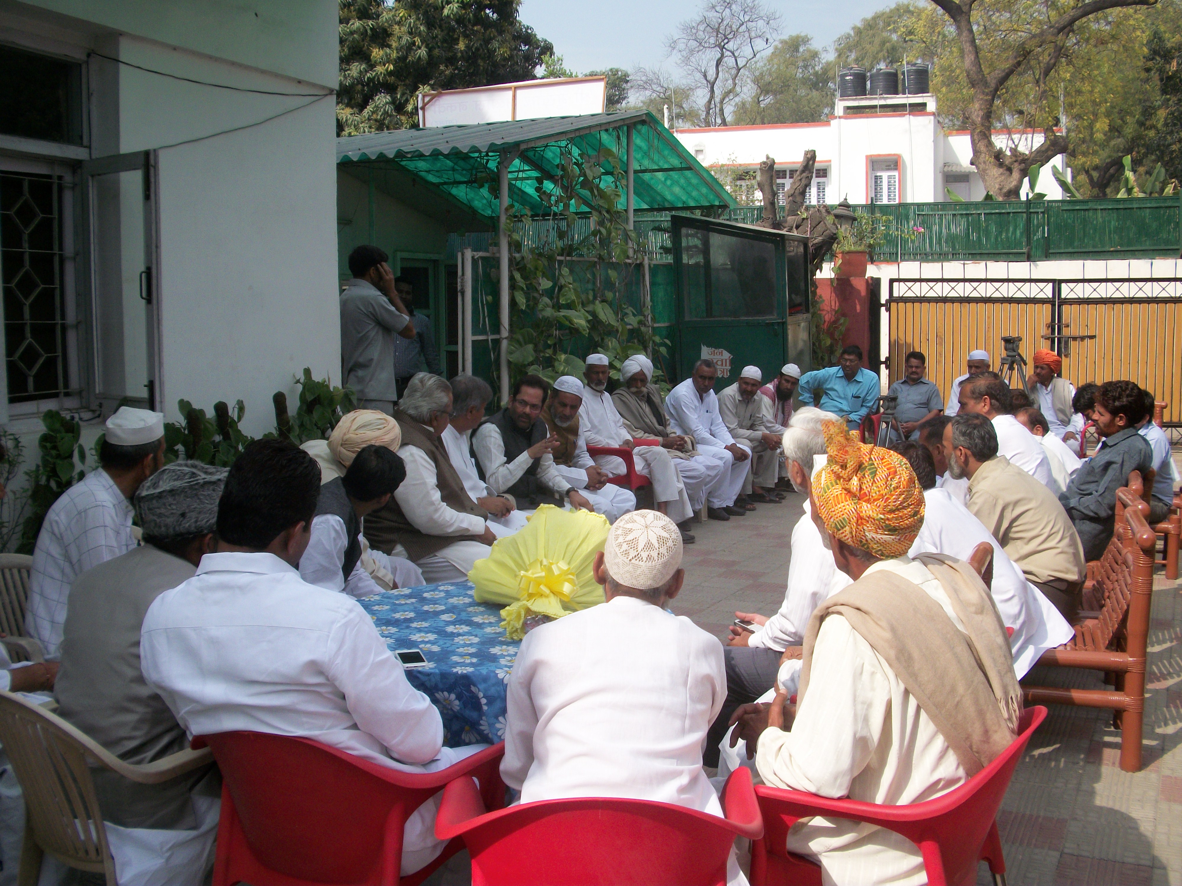 BJP National Vice President, Shri Mukhtar Abbas Naqviji's meeting with Leaders of the JAT Agitation at C1/12A, Pandara Park, New Delhi on March 20, 2013