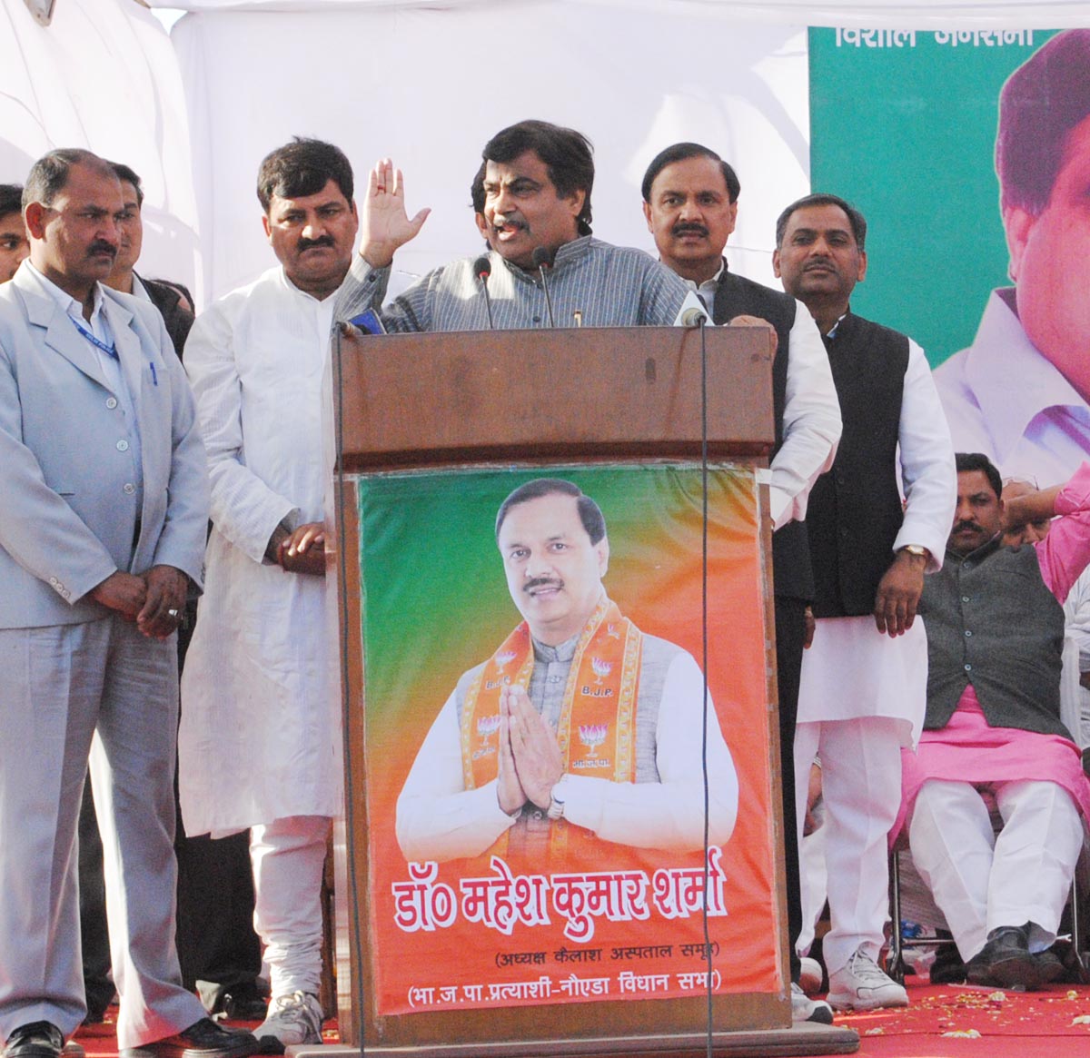 BJP National President Shri Nitin Gadkari addressing public meeting at Ramlila Maidan, Noida (Uttar Pradesh) on February 26, 2012