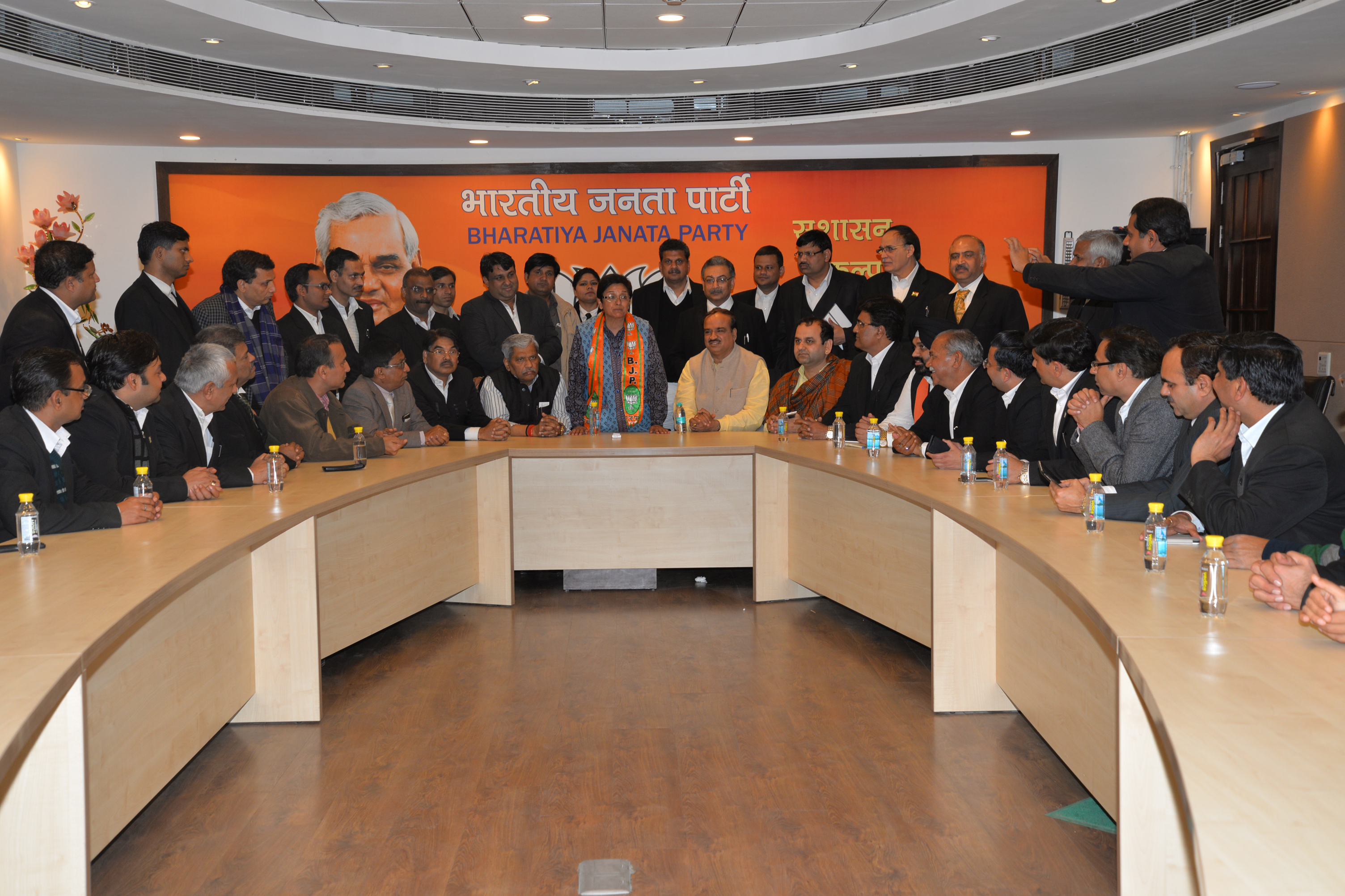 BJP CM's Candidate Smt Kiran Bedi, Shri Anant Kumar  & BJP Senior leader getting support from Delhi lawyers on February 5, 2015 