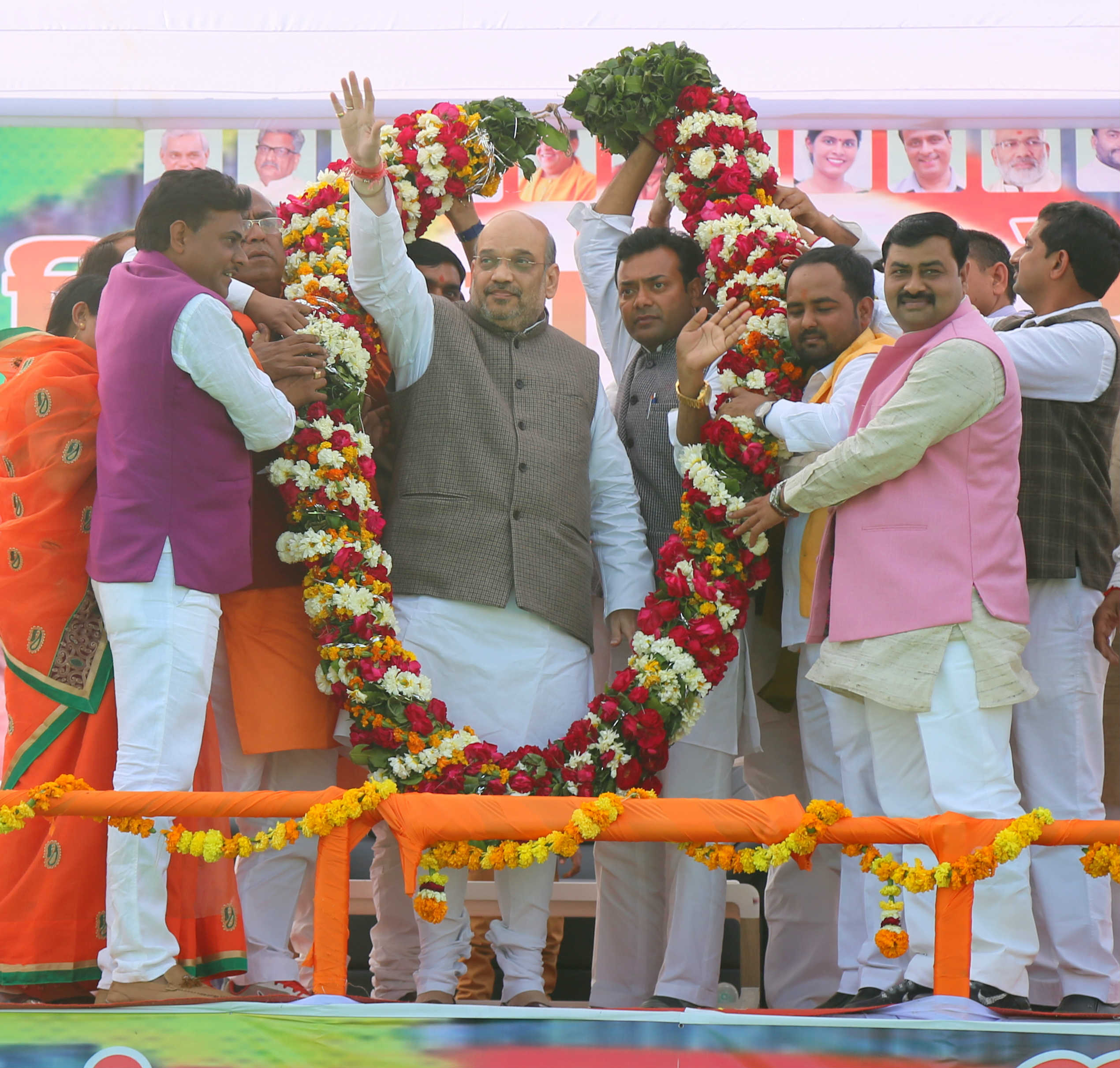 BJP National President, Shri Amit Shah addressing a public meeting at Dak Bungalow , Mahoba (Uttar Pradesh) on February 15, 2017