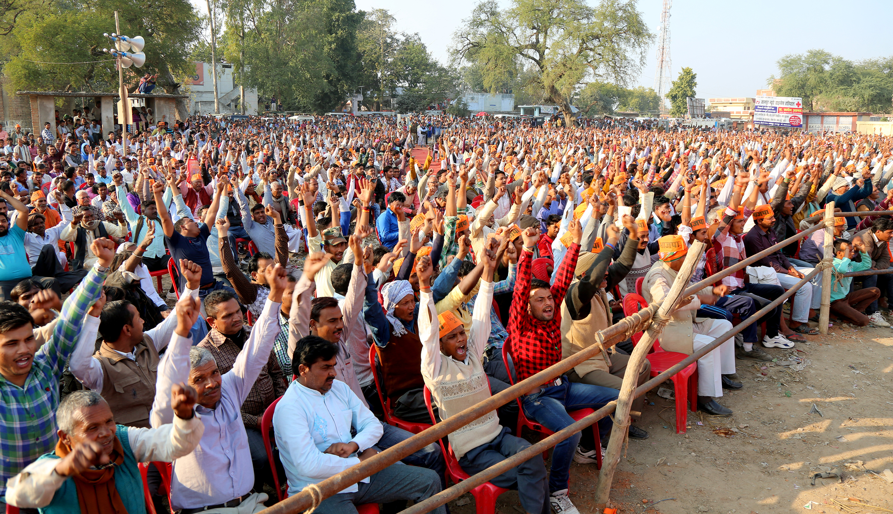 BJP National President, Shri Amit Shah addressing a public meeting at Dramand Inter College, Pilibhit (Uttar Pradesh) on February 11, 2017