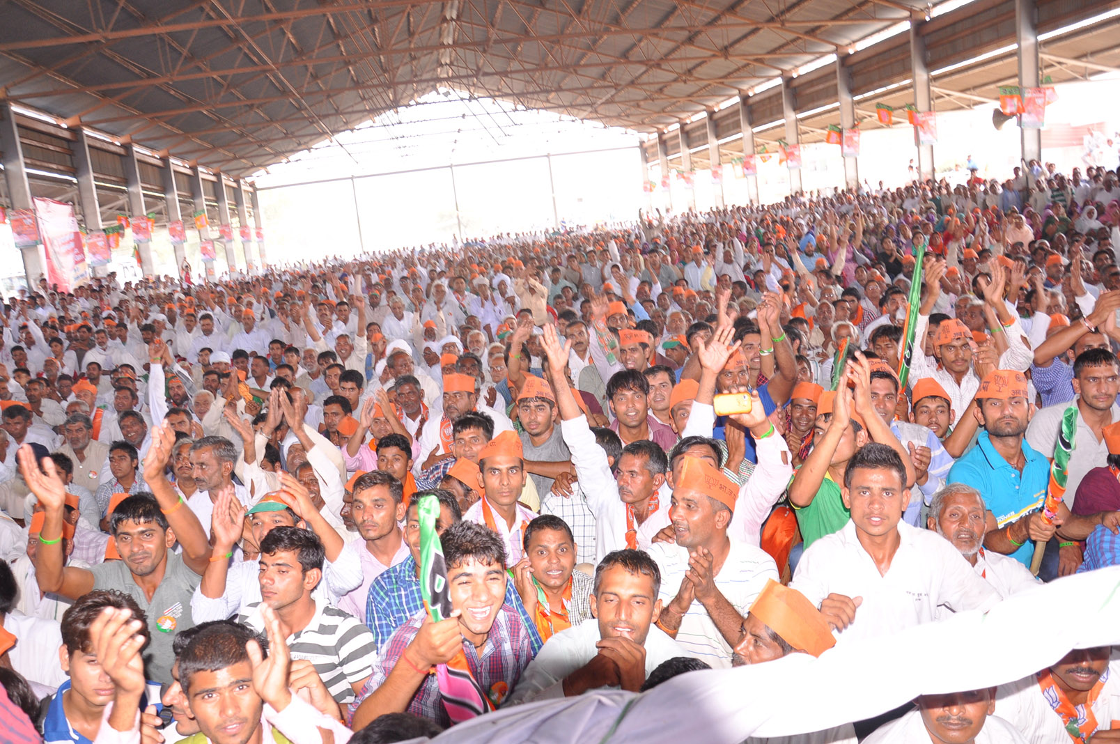 BJP National President, Shri Amit Shah addressing a public meeting at Hansi, Hisar (Haryana) on October 10, 2014