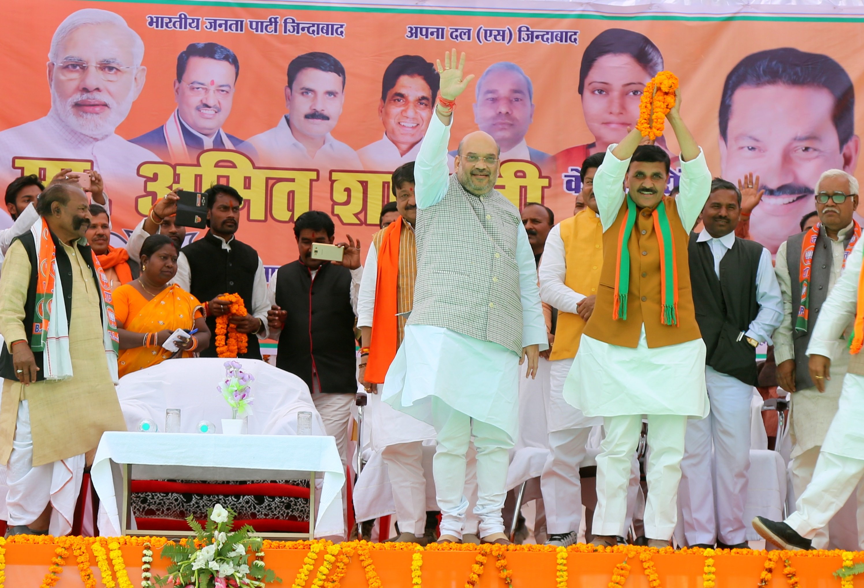 BJP National President, Shri Amit Shah addressing a public meeting at Moratganj Mela Maidan, Chail, Kaushambi (Uttar Pradesh) on February 16, 2017