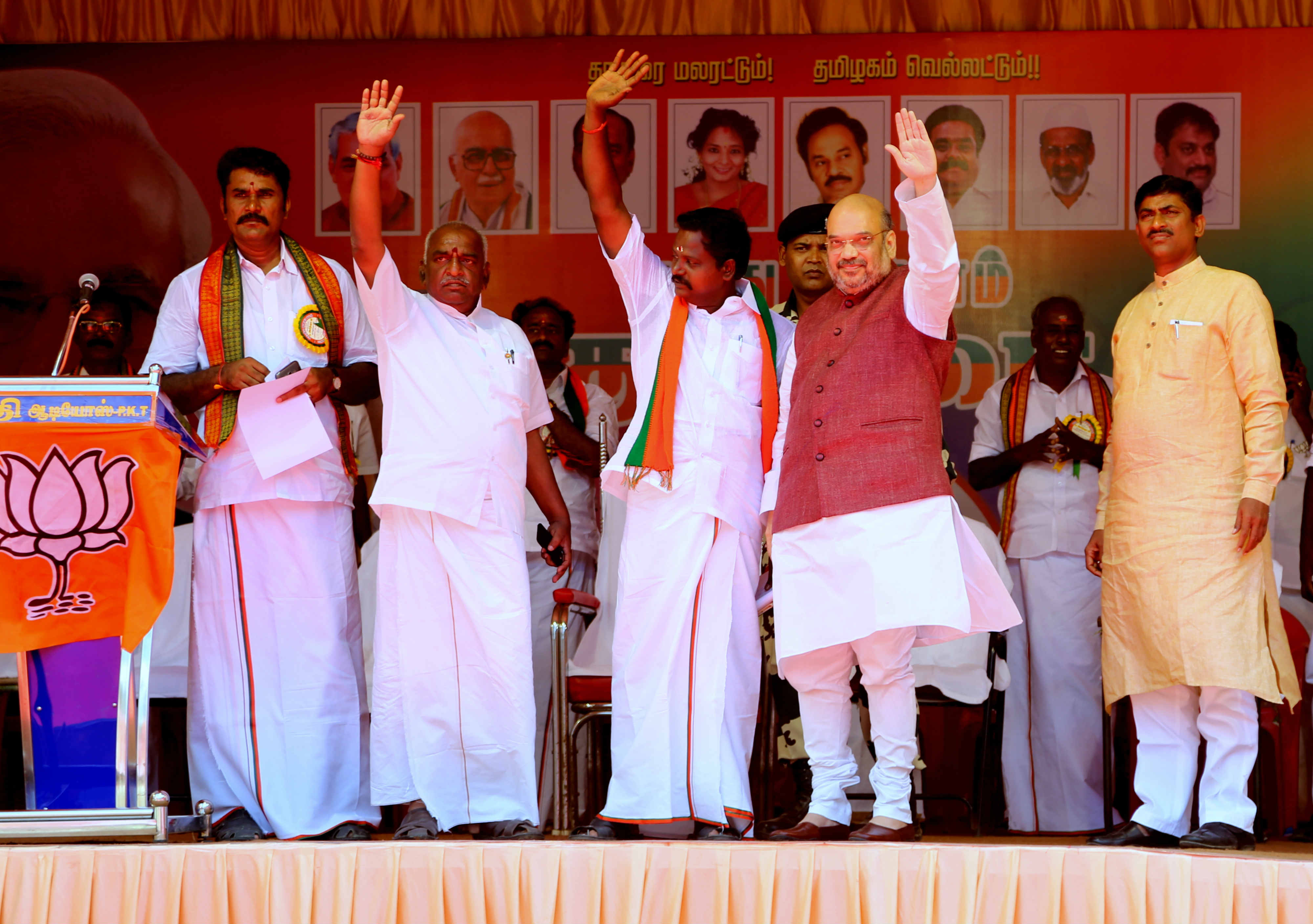 BJP National President, Shri Amit Shah addressing a public meeting at Pattukkottai (Tamil Nadu) May 04, 2016