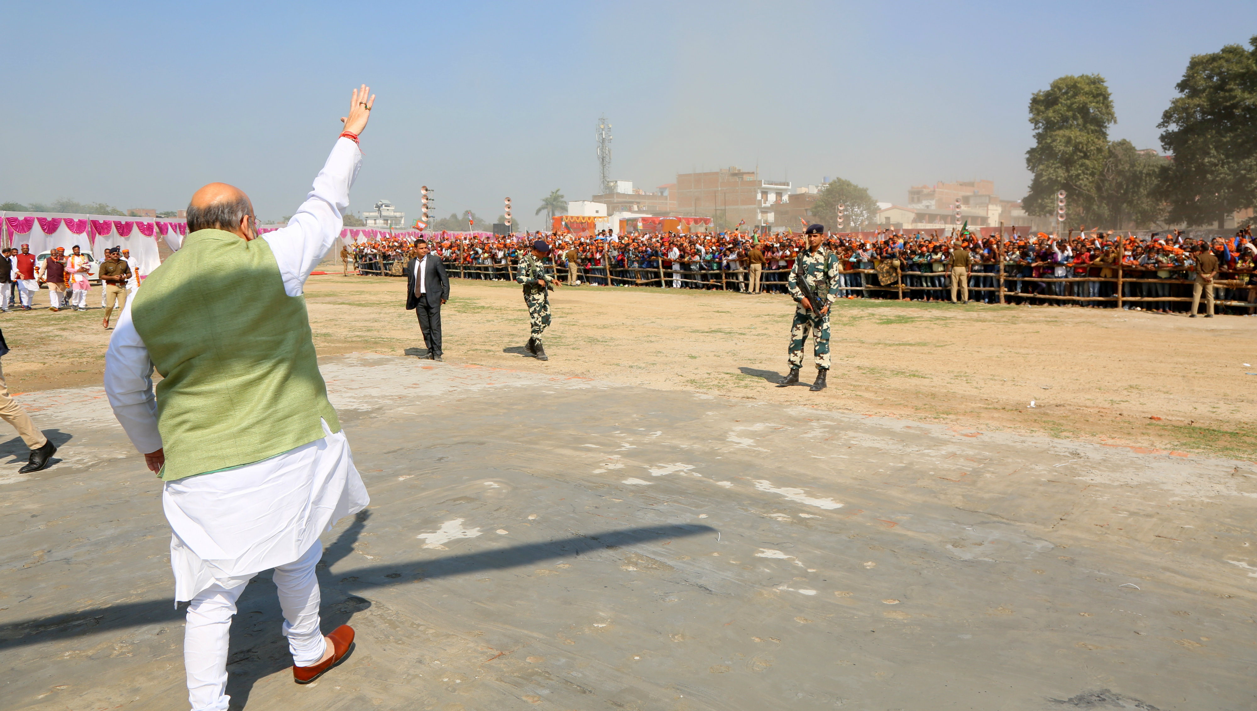 BJP National President, Shri Amit Shah addressing a public meeting at Satishchandra Inter College Maidan, Ballia Sadar, Ballia (Uttar Pradesh) on February 27, 2017