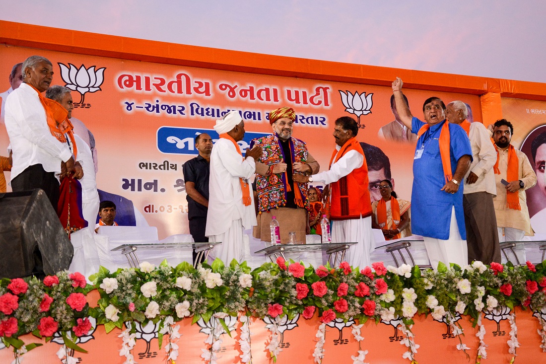 BJP National President, Shri Amit Shah addressing a public meeting in Anjar, Kutch (Gujarat).