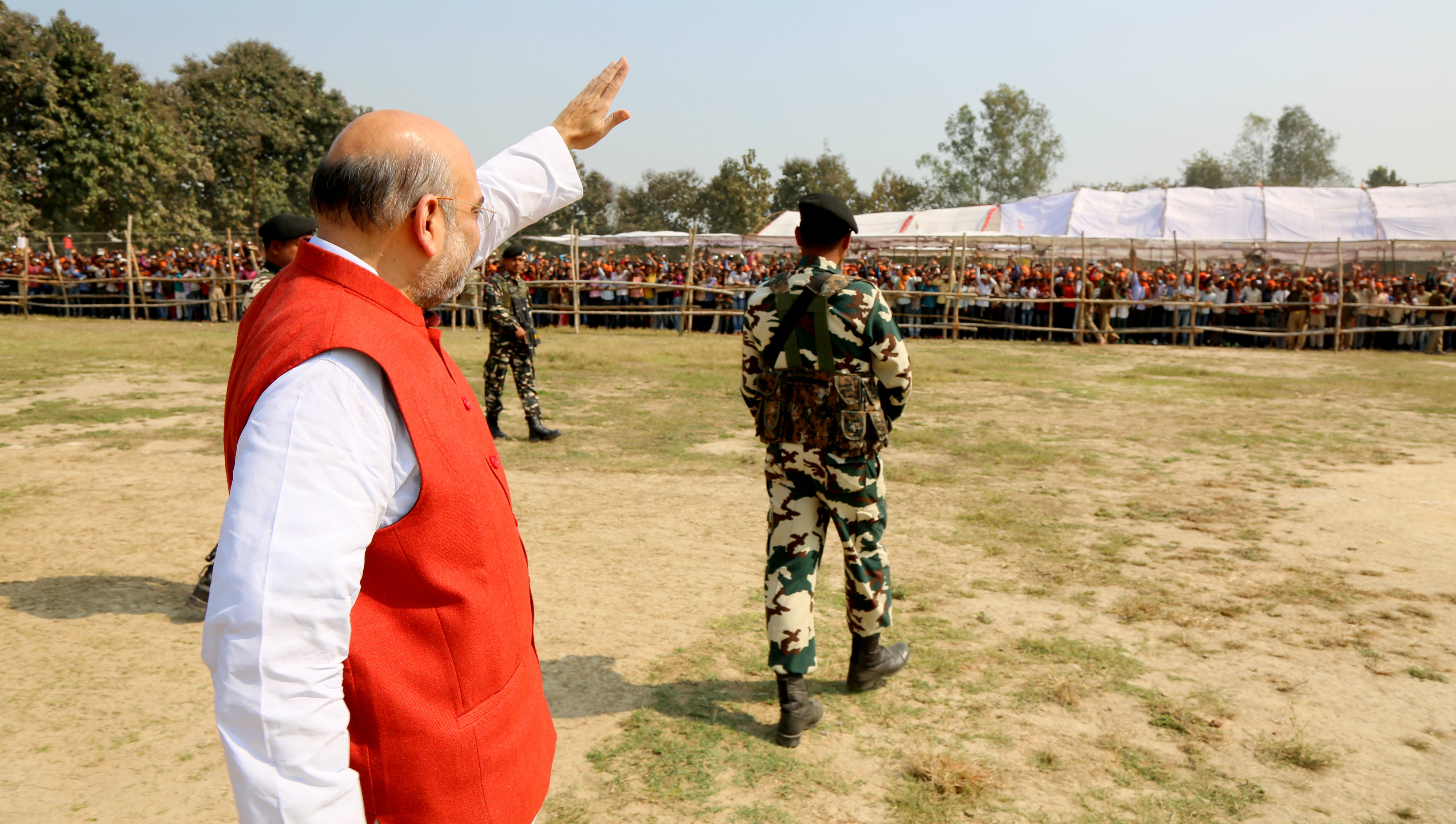 BJP National President Shri Amit Shah addressing a public meeting in Jalalpur, Ambedkar Nagar (Uttar Pradesh) on February 20, 2017