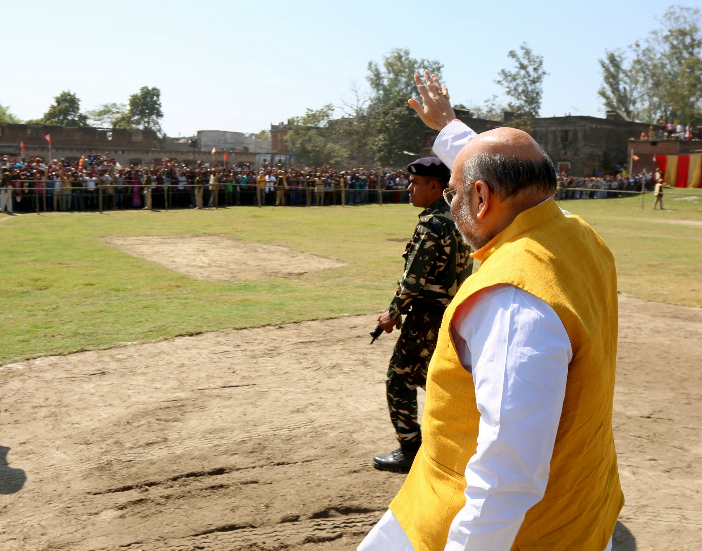 BJP National President Shri Amit Shah addressing a public meeting in Maharajganj (Uttar Pradesh) on February 23, 2017