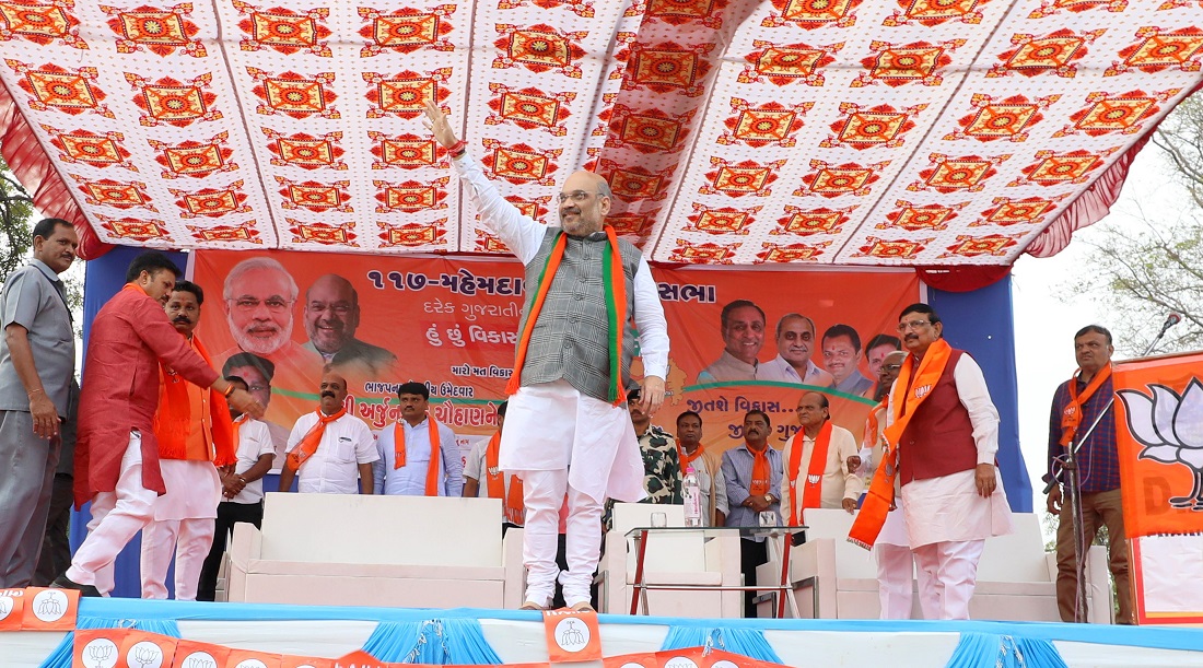 BJP National President, Shri Amit Shah addressing a public meeting in Mahemdavad (Gujarat)