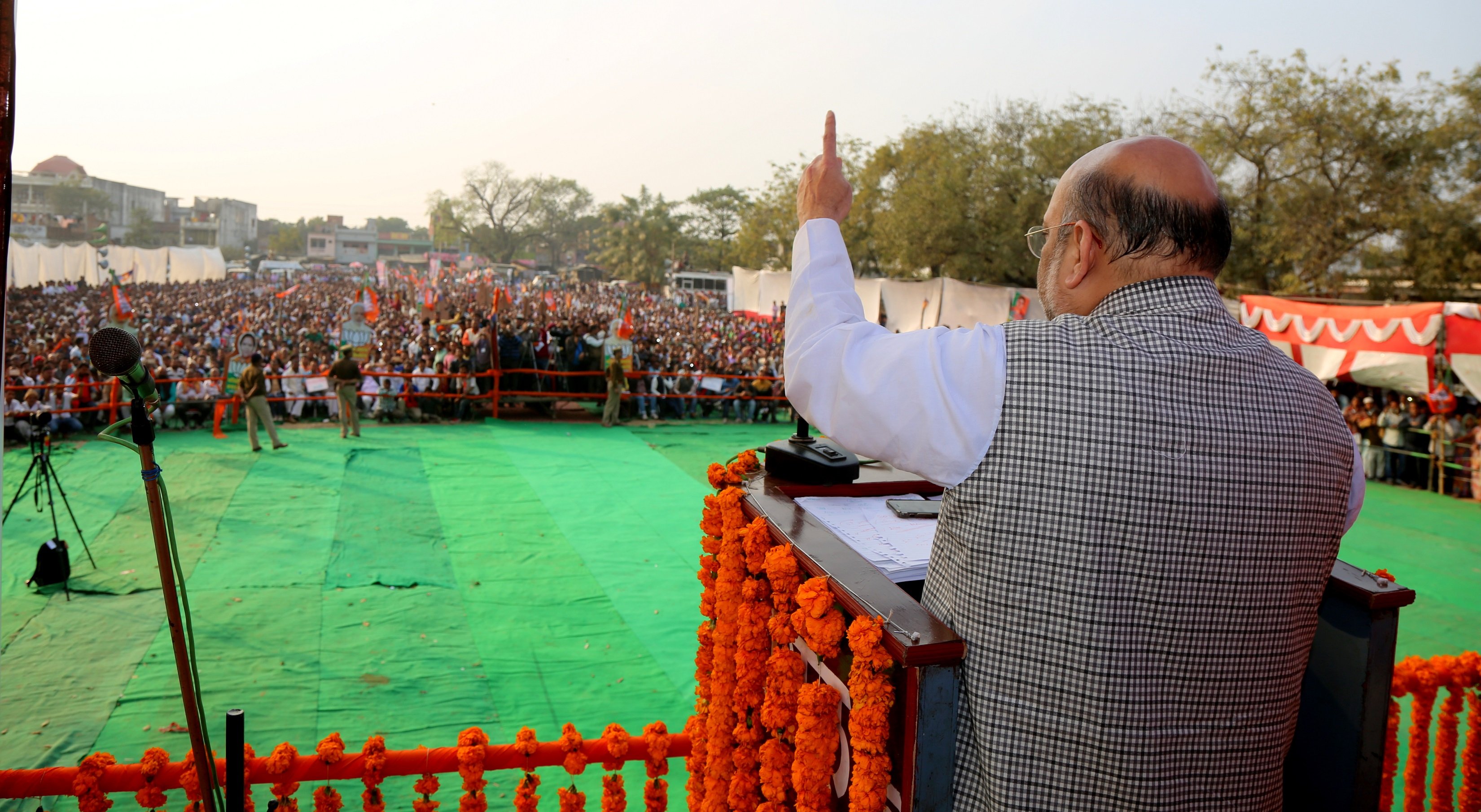 BJP National President Shri Amit Shah addressing a public meeting in Pratapgarh, Uttar Pradesh on February 16, 2017