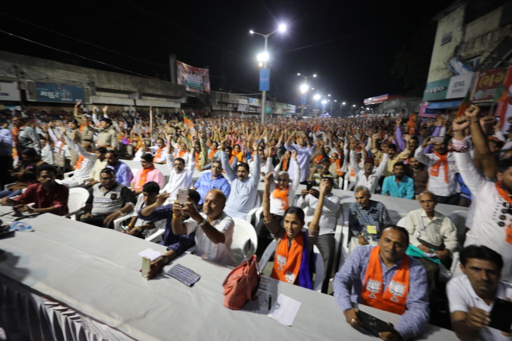 BJP National President Shri Amit Shah addressing a public meeting in Veraval, Somnath (Gujarat)