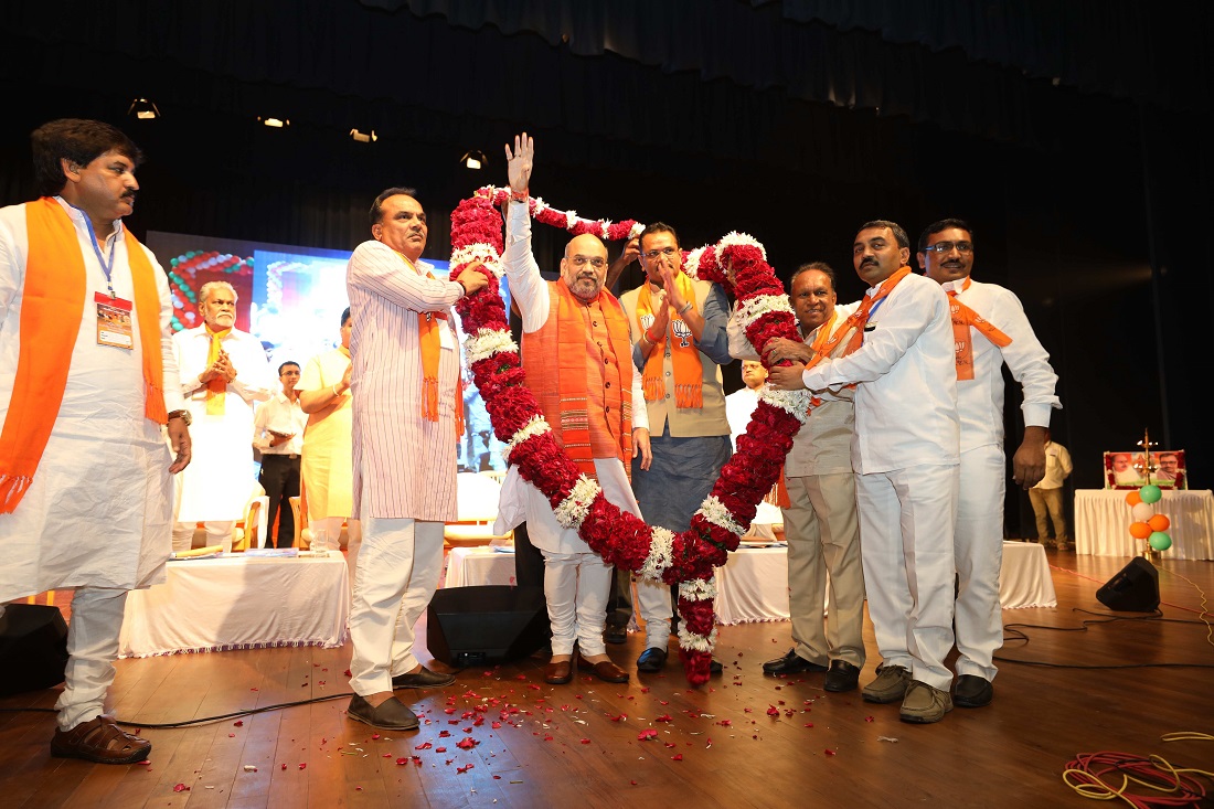 BJP National President Shri Amit Shah addressing meeting with Shakti Kendra In-charges of Bhavnagar, Botad and Amreli in Bhavnagar, Gujarat.