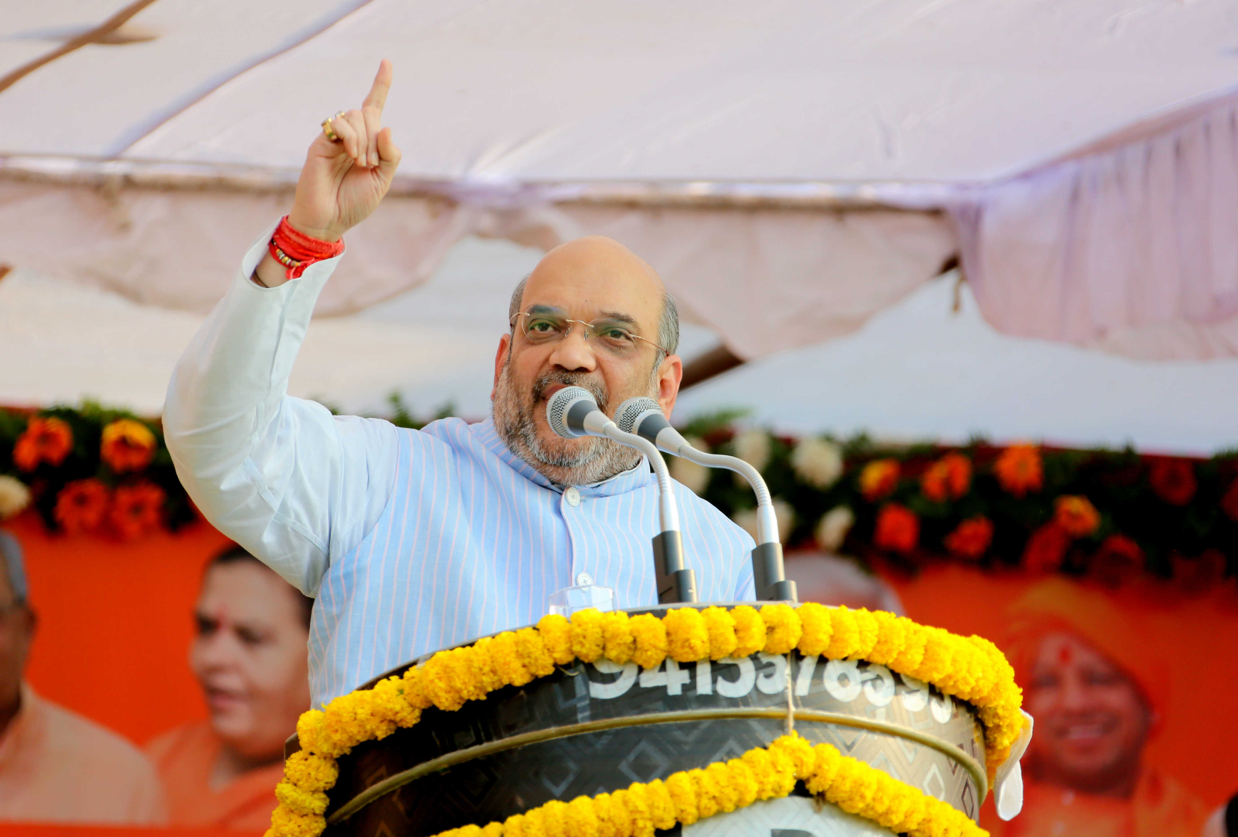 BJP National President, Shri Amit Shah addressing Parivartan Yatra at Ganesh Shankar Vidyarthi Smarak Inter College Ground, Maharajganj (Uttar Pradesh) on 29 November, 2016