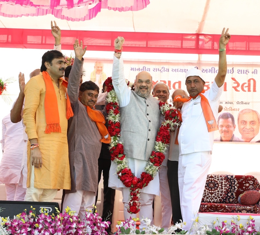 BJP National President, Shri Amit Shah addressing public meeting at Chhara Zapa, Kodinar (Gujarat)