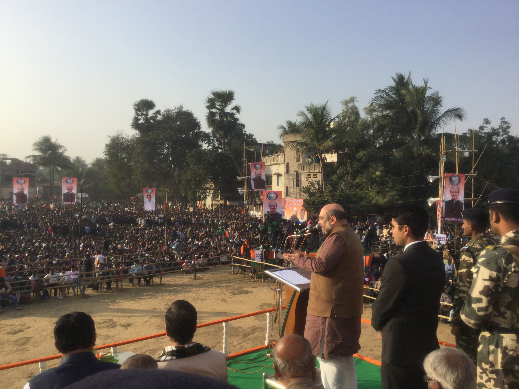 BJP National President, Shri Amit Shah addressing public meeting at Chowringhee Club playground, Burdwan (West Bengal) on January 20, 2015