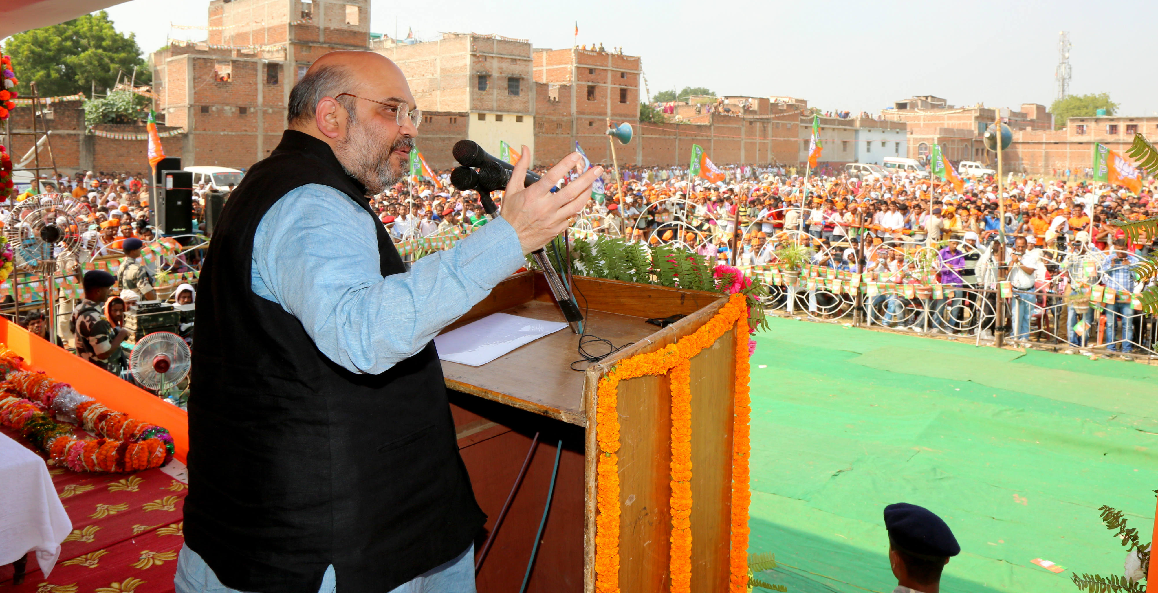 BJP National President, Shri Amit Shah addressing public meeting at High School ground, Bihiya, Shahpur (Bihar) on October 20, 2015