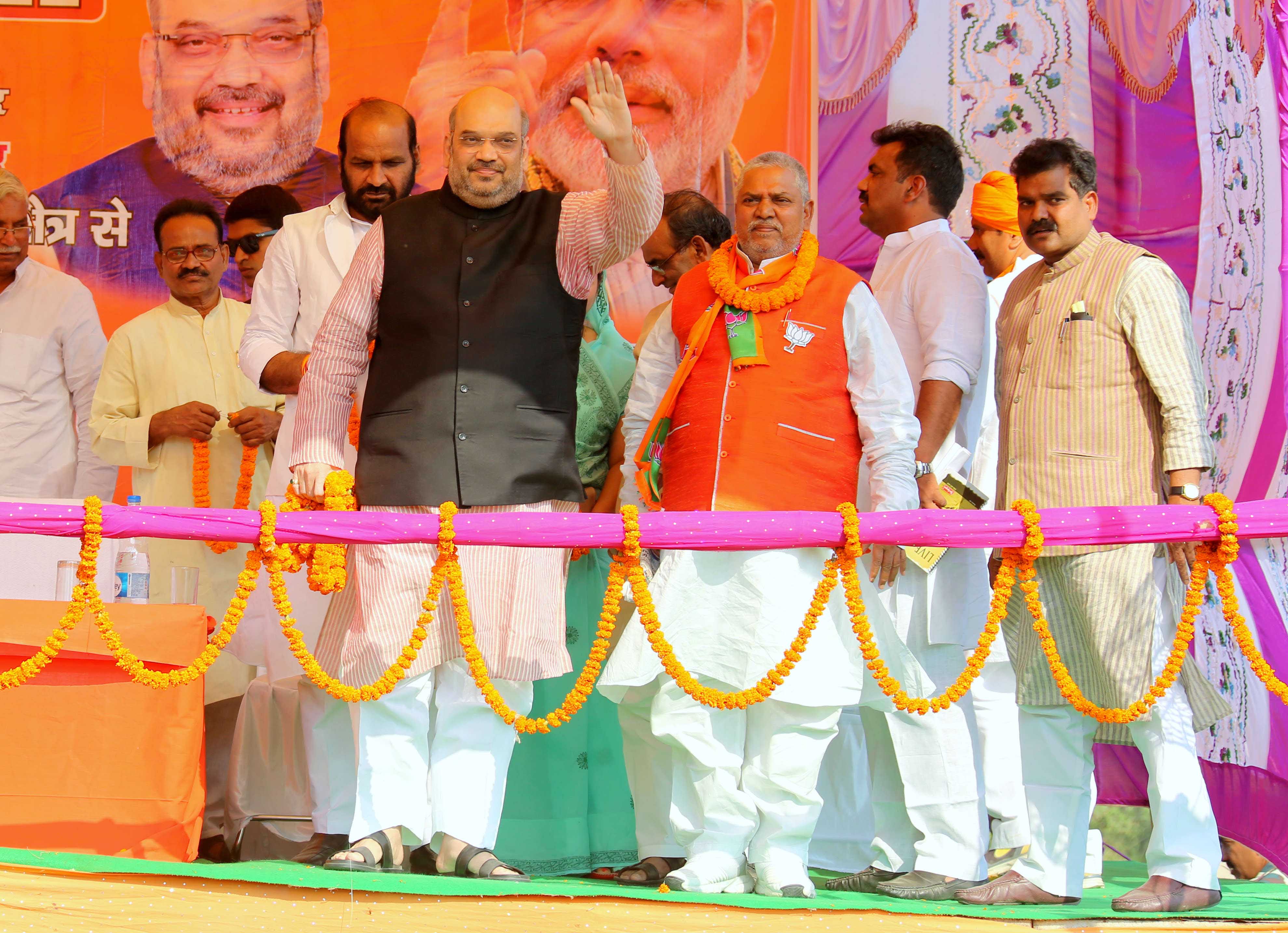 BJP National President, Shri Amit Shah addressing public meeting at Hussainganj, Block Campus Raghunathpur Bihar on October 24, 2015