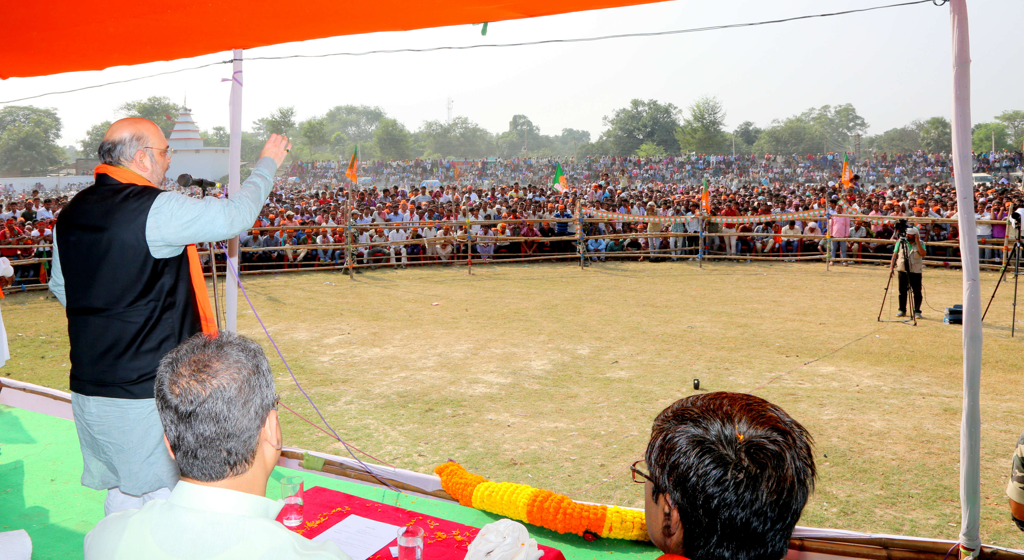 BJP National President, Shri Amit Shah addressing public meeting at Kerwa Stadium Kurhani Bihar on October 27, 2015