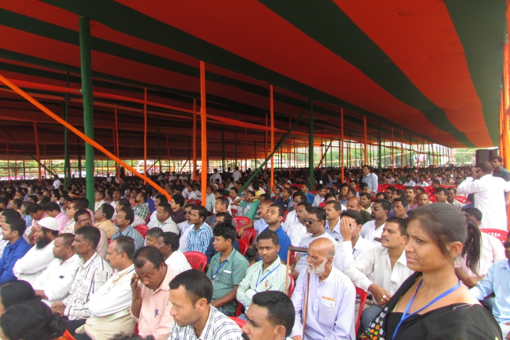 BJP National President, Shri Amit Shah addressing public meeting at Veterinary College Ground, Khanpara, Guwahati (Assam) on April 26, 2015