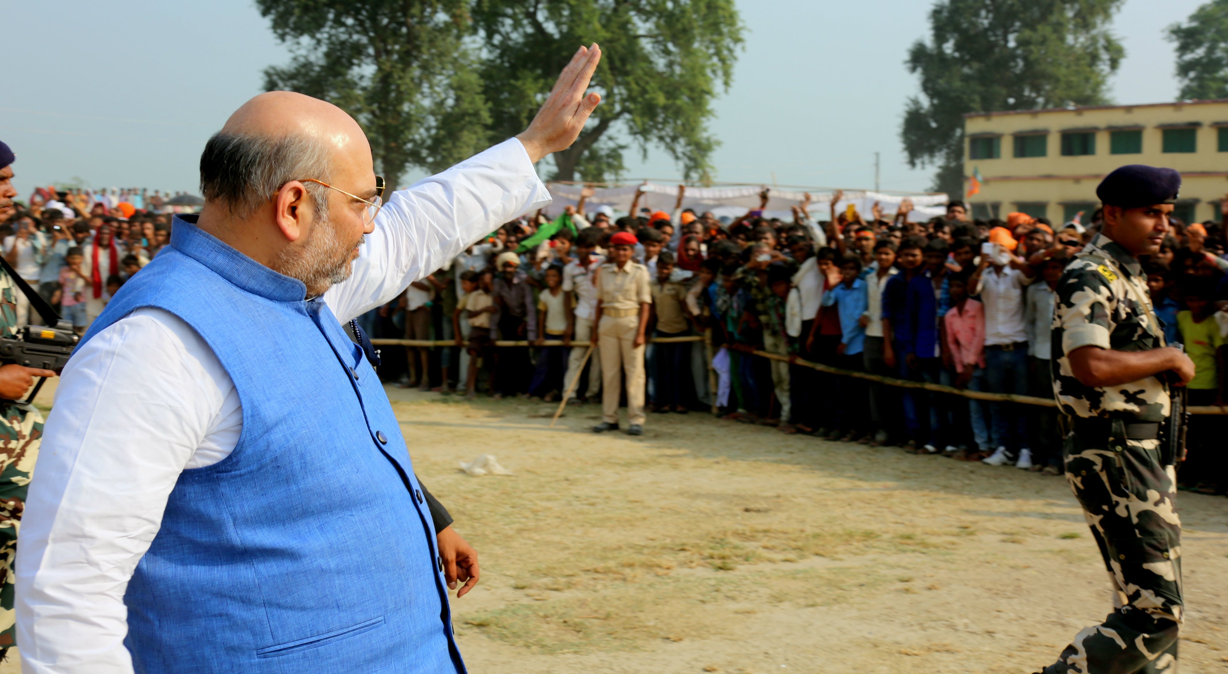 BJP National President, Shri Amit Shah addressing public rally at Baldev High School, Dinara (Bihar) on October 11, 2015