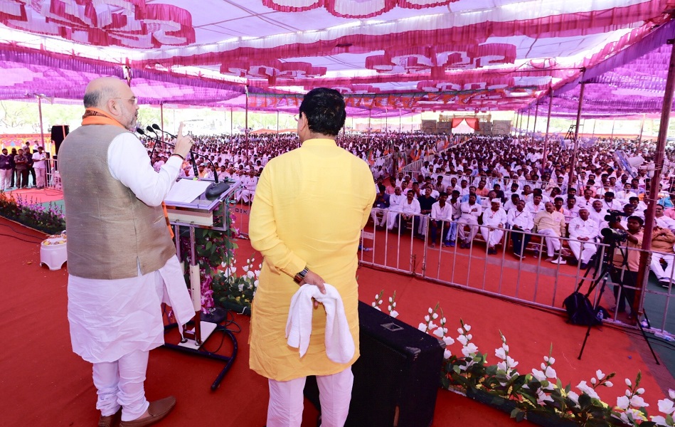 Photographs : BJP National President, Shri Amit Shah addressing Shakthi Kendra Pramukhs Samavesha of Belagavi Vibhag in Mudhol (Karnataka).