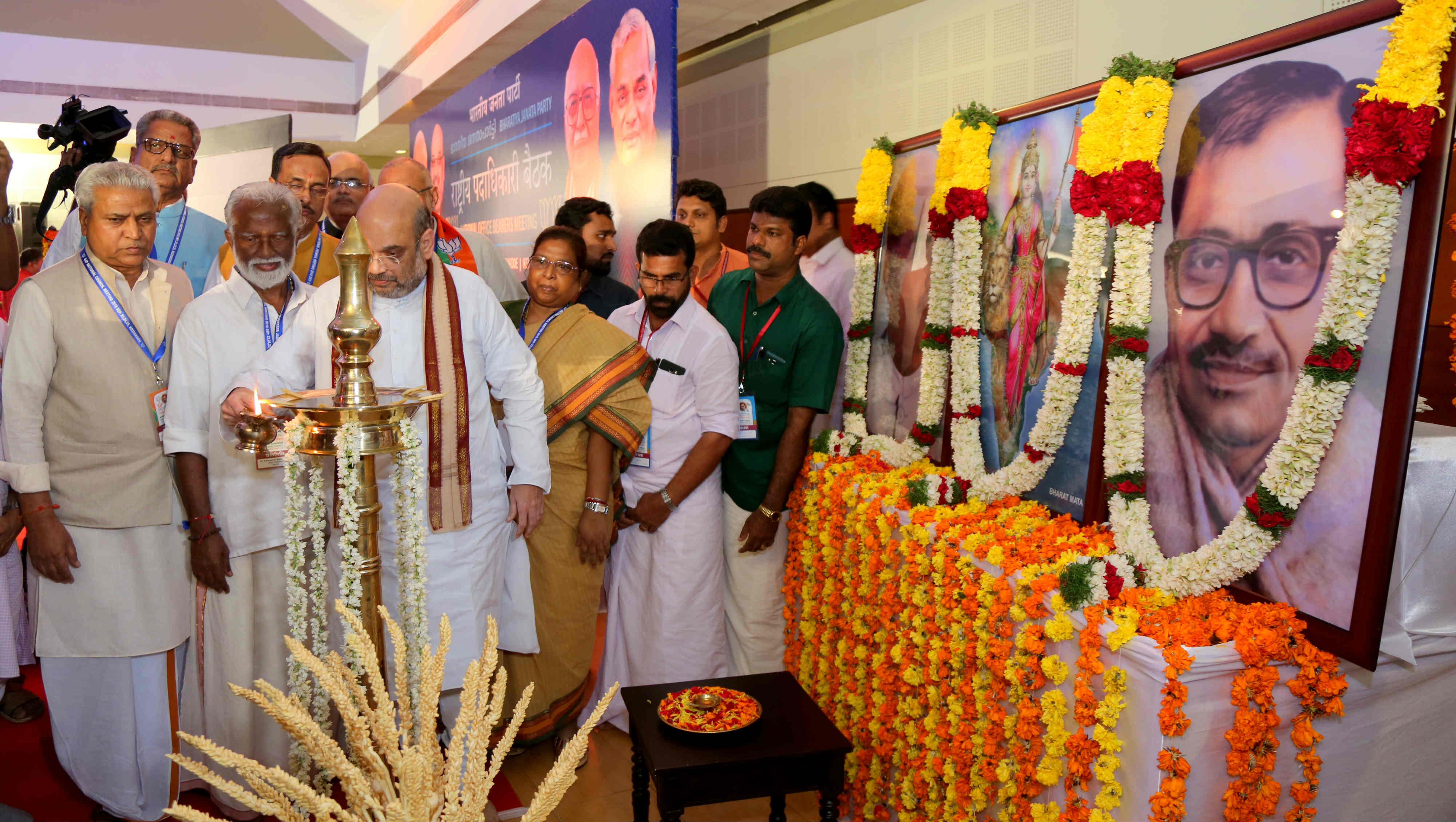 BJP National President, Shri Amit Shah inaugurating BJP National Office Bearers Meeting at Raviz Resort, Kadavu, Kozhikode (Kerala) on September 23, 2016