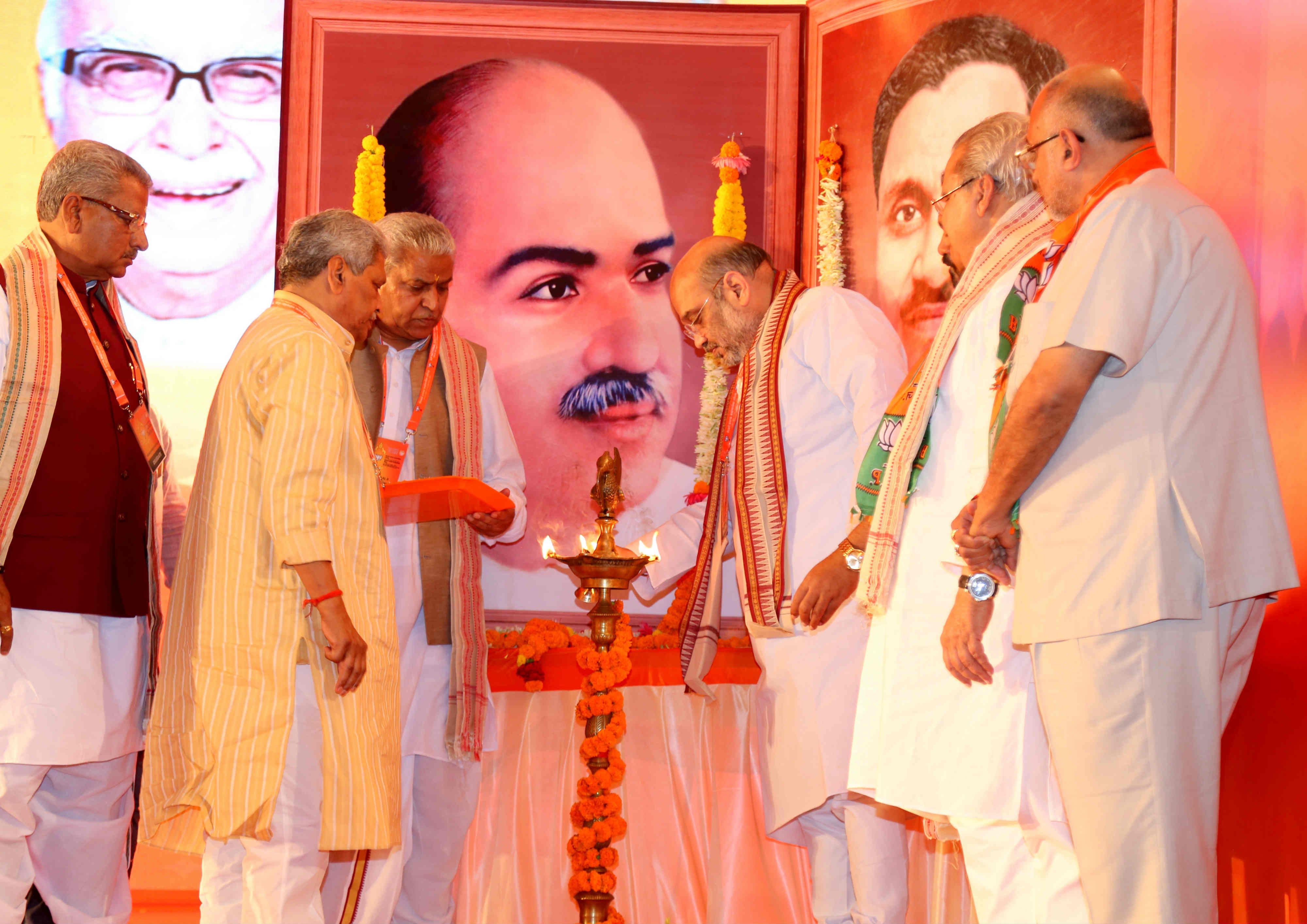 BJP National President, Shri Amit Shah inaugurating BJP Office Bearers meeting in Bhubaneswar on April 15, 2017