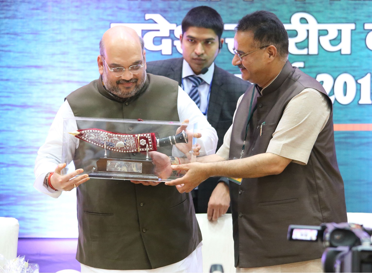 BJP National President, Shri Amit Shah interacting with Karyakartas of Uttrakhand at Dehradun (Uttrakhand) on May 3, 2015