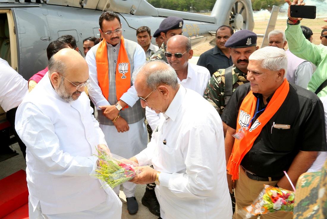 BJP National President, Shri Amit Shah ji’s Grand reception on his arrival at Junagadh, Gujarat on 20 June 2017