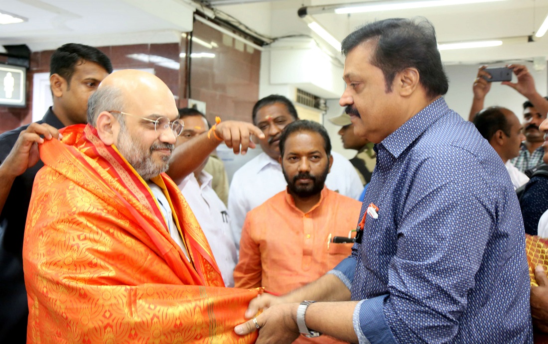 BJP National President, Shri Amit Shah's grand welcome on his arrival at Trivandrum Airport Kerala on 3 May 2017