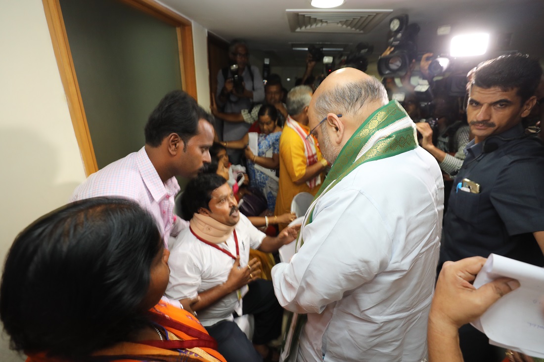 BJP National President, Shri Amit Shah Met families of victims of political violence in Kolkata, West Bengal.