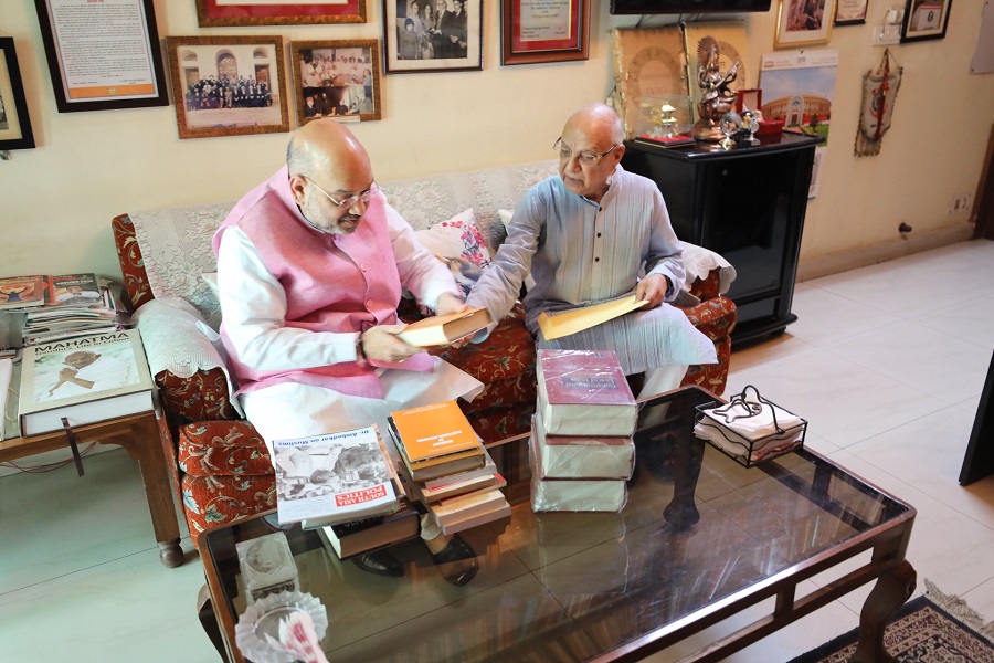 Photographs : BJP National President, Shri Amit Shah met Former Secretary General Shri Subhash Kashyap at his residence in New Delhi as a part of "Sampark for Samarthan" campaig