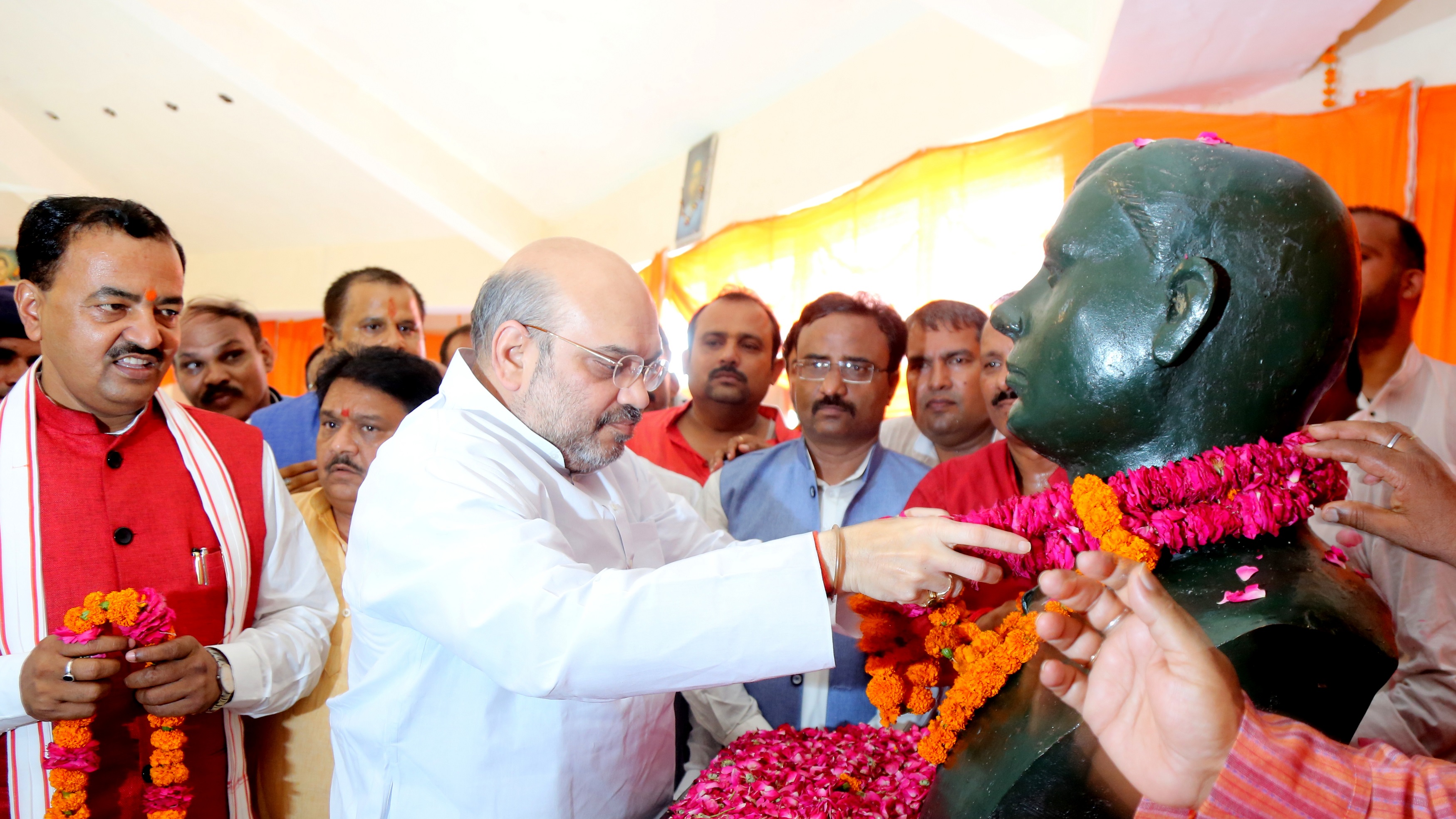 BJP National President, Shri Amit Shah paid floral tribute to the Great revolutionaries of Kakori on August 13, 2016