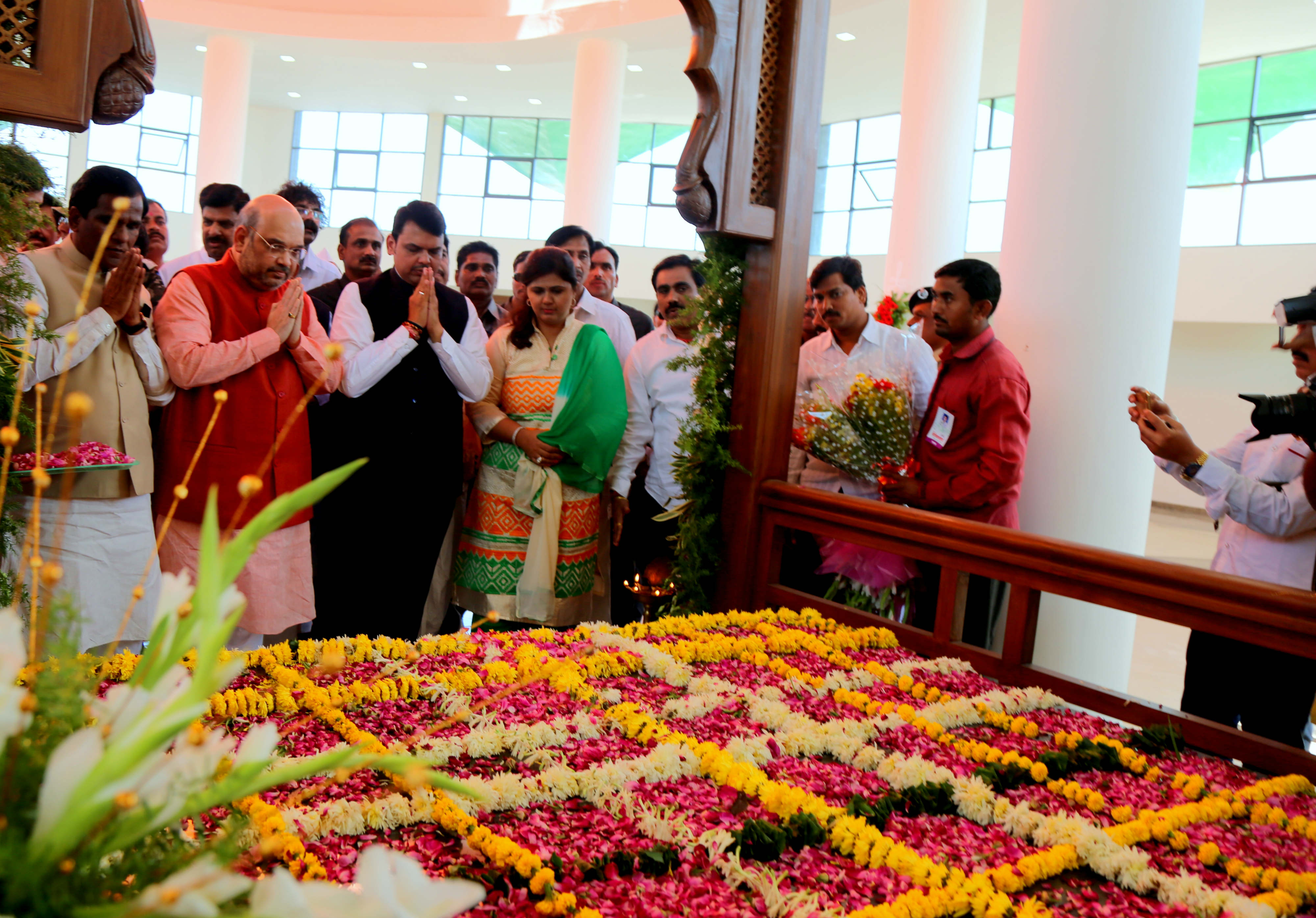 BJP National President, Shri Amit Shah paying tribute to Late Shri Gopinath Munde at Parli (Maharashtra) December 12, 2015