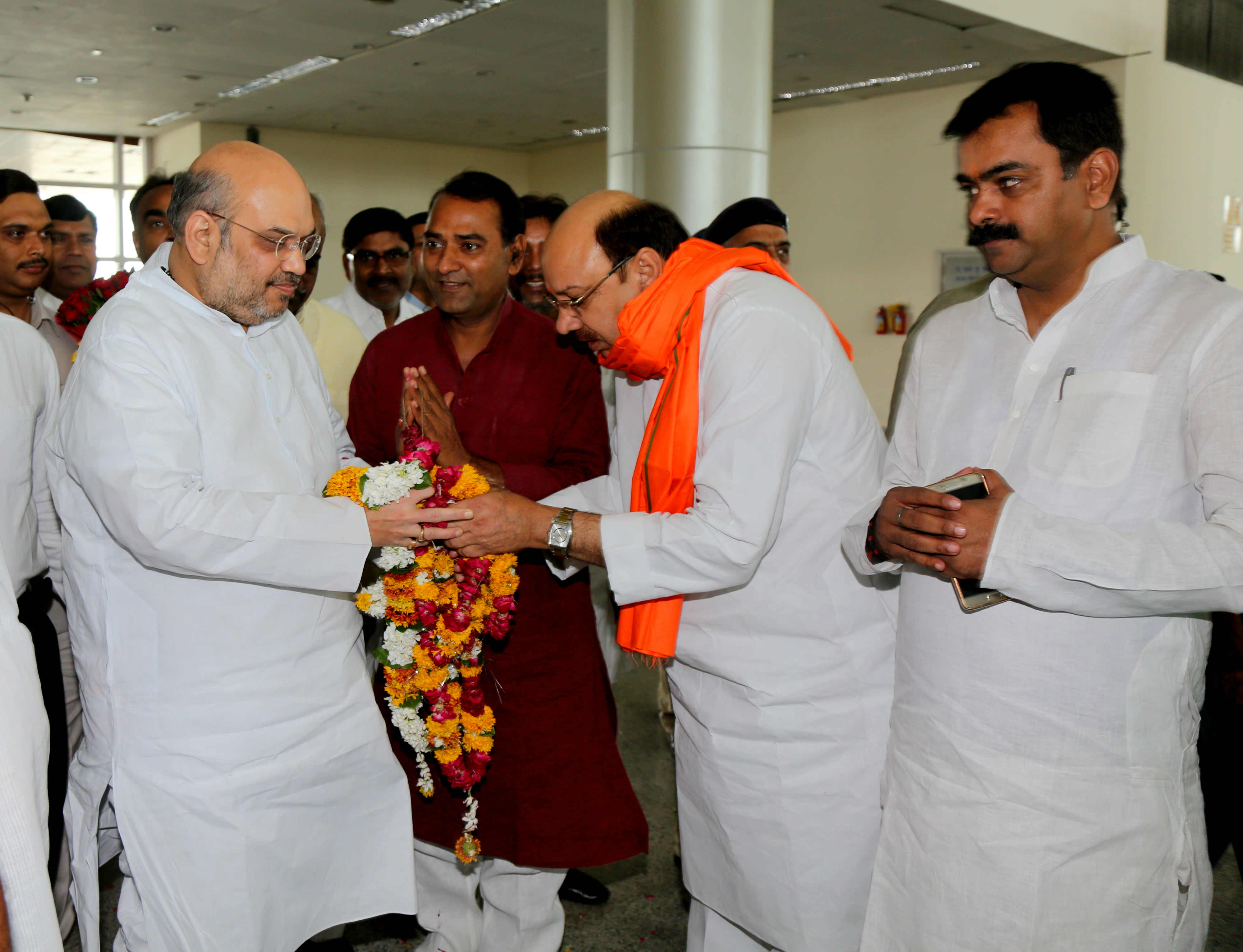 BJP National President, Shri Amit Shah received grand welcome at different places in Uttar Pradesh on May 31, 2016