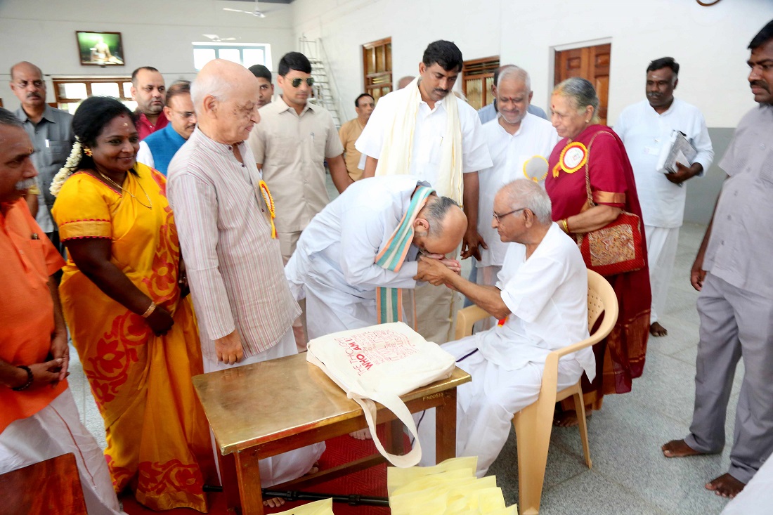 BJP National President Shri Amit Shah visited Shri Ramana Ashram in Thiruvannamalai, Tamil Nadu on 27 June 2017