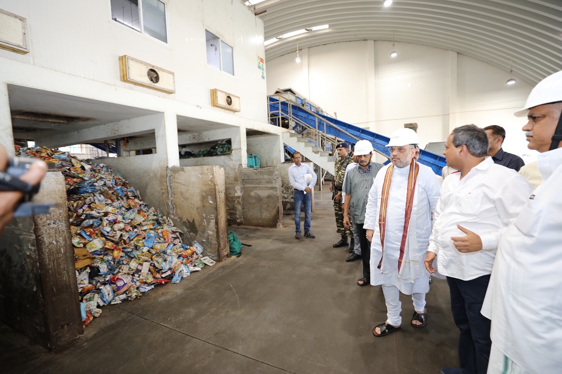 BJP National President, Shri Amit Shah visiting a solid waste treatment plant in North Goa on 2 July 2017