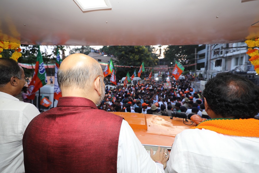 BJP National President Shri Amit Shah's road show in Shanthi Nagar assembly constituency, Bengaluru (Karnataka)