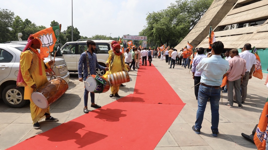  BJP National Shri Amit Shah's welcome at NDMC Convention centre on his 2 day vistrit pravas in New Delhi on 14 May 2017