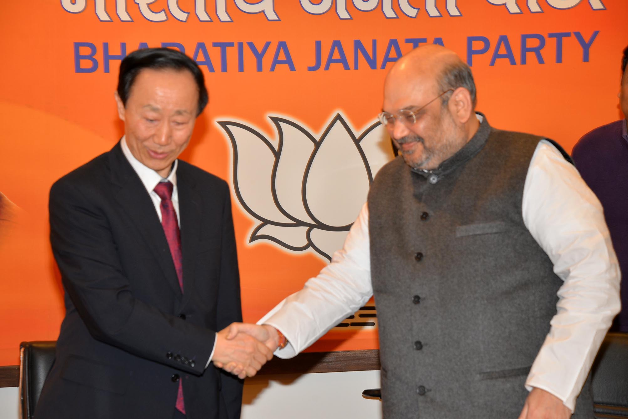 Chinese Delegation led by H.E Mr Wang Jiarui, Minister of the International Department (CPC) met BJP President, Shri Amit Shah at 11, Ashoka Road on February 15, 2015