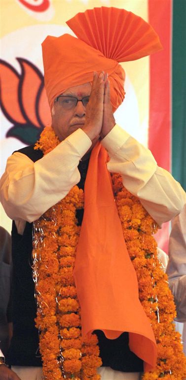 Shri L.K. Advaniji during a press conference in Mumbai on April 17, 2009