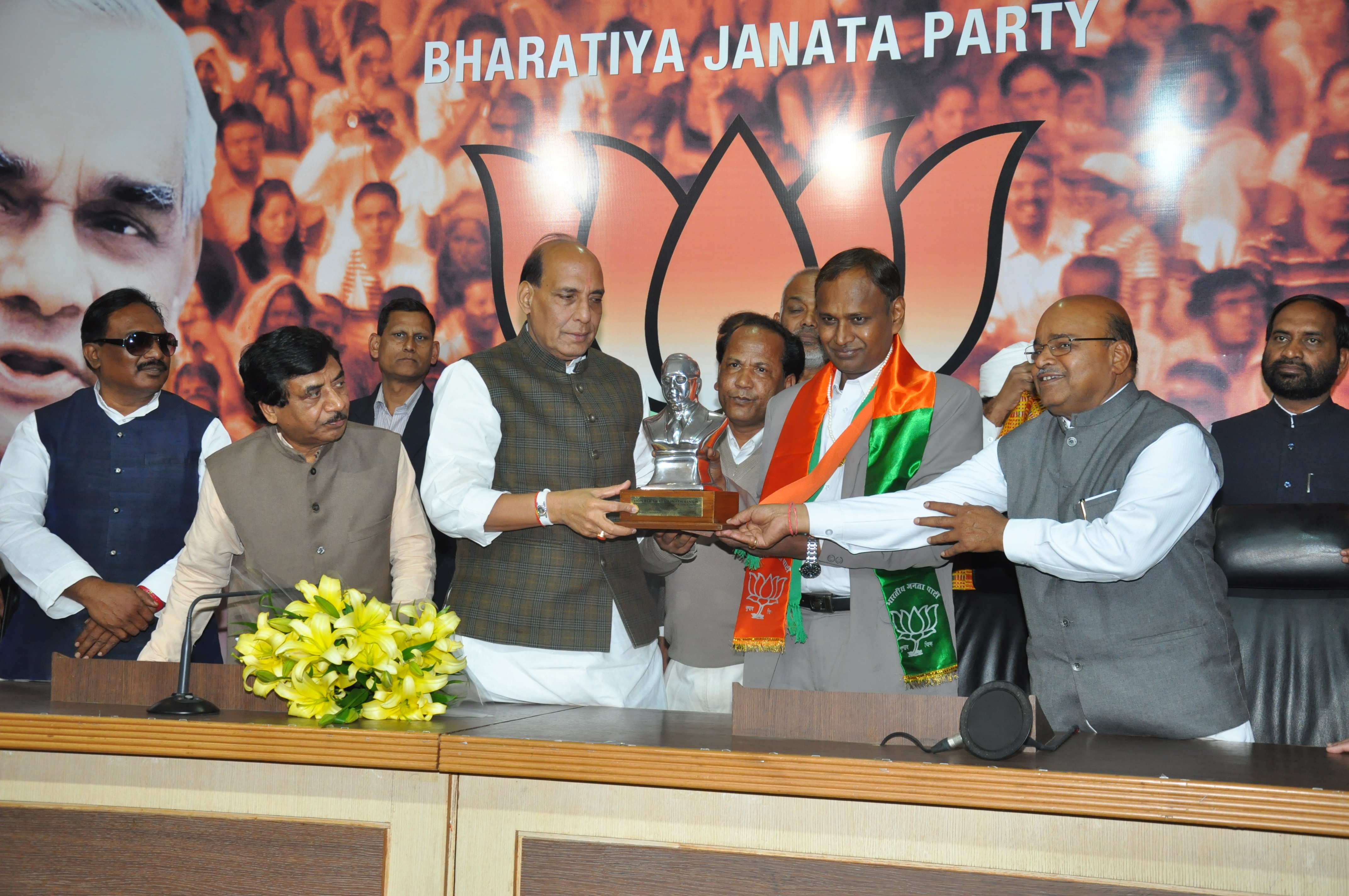 Dr. Udit Raj joining BJP in the presence of BJP President, Shri Rajnath Singh at 11, Ashoka Road, New Delhi on February 24, 2014