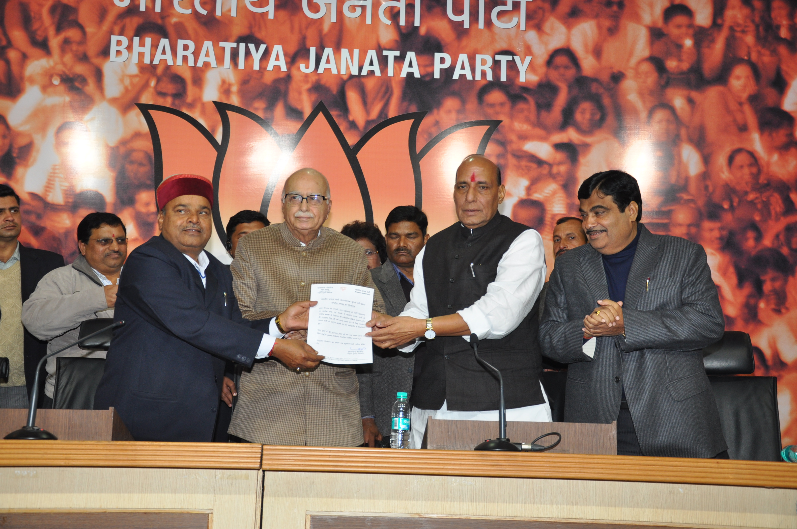 Newly elected BJP National President, Shri Rajnath Singh at 11, Ashoka Road, New Delhi on January 23, 2013